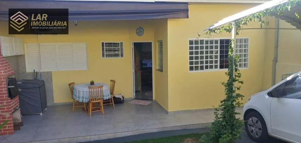 Casa à venda com 1 quarto, 50m² - Foto 1