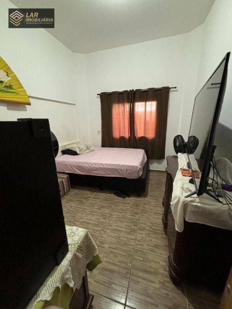 Casa à venda com 4 quartos, 610m² - Foto 2
