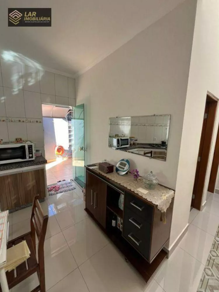 Casa à venda com 2 quartos, 140m² - Foto 4