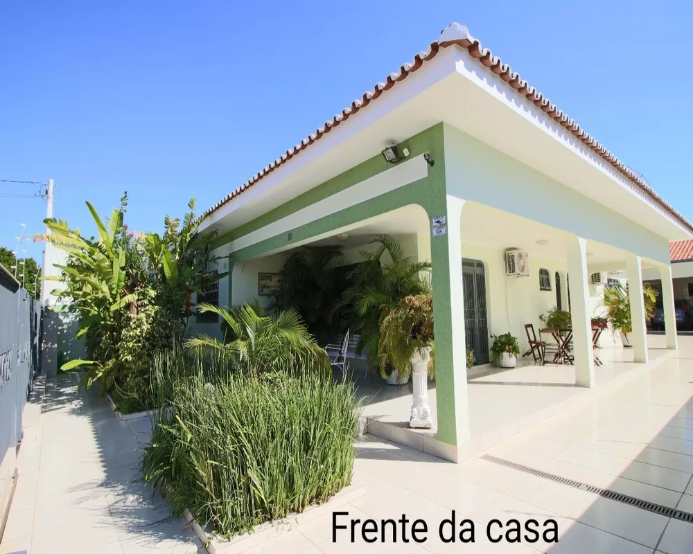 Casa à venda com 4 quartos, 581m² - Foto 1