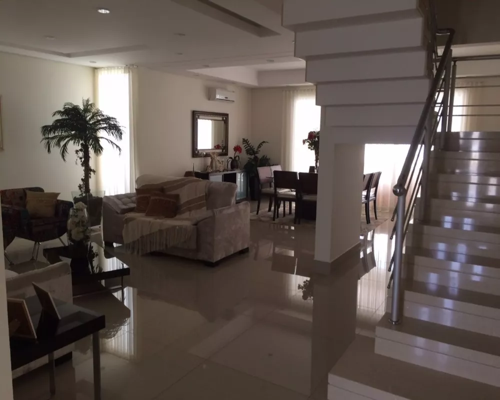 Casa de Condomínio à venda com 4 quartos, 450m² - Foto 4