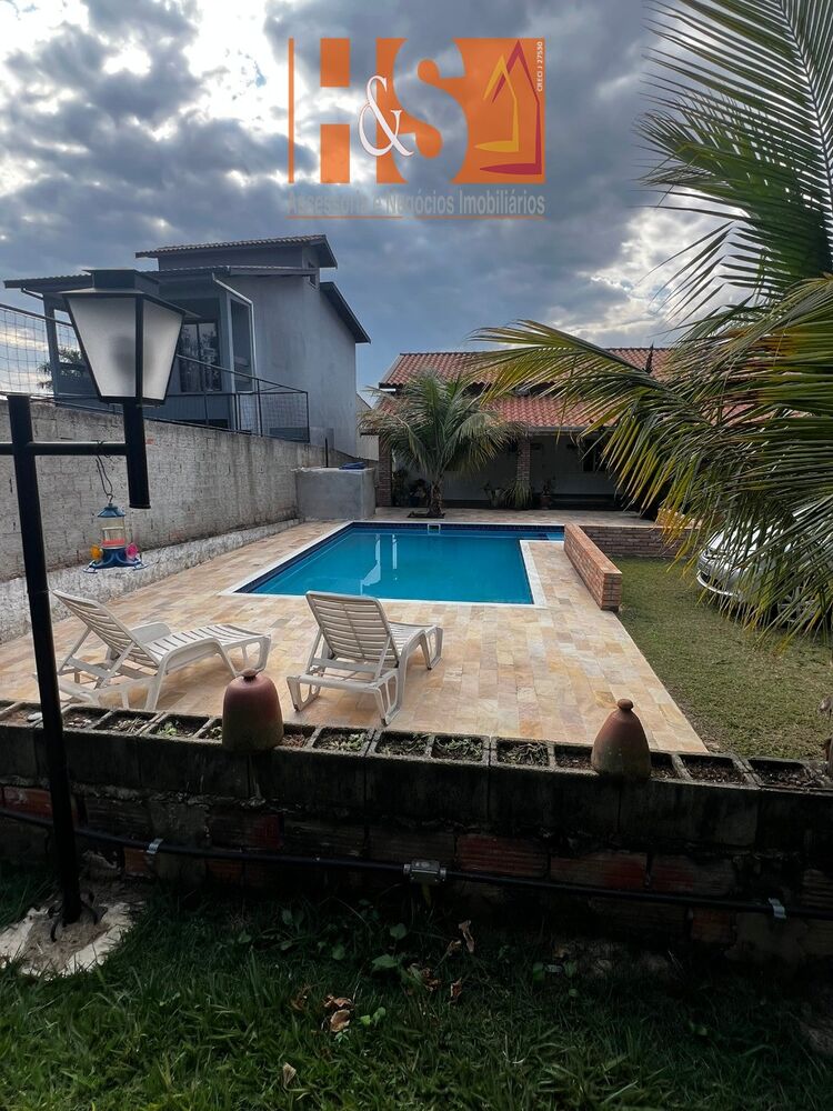 Chácara, 4 quartos, 1000 m² - Foto 1