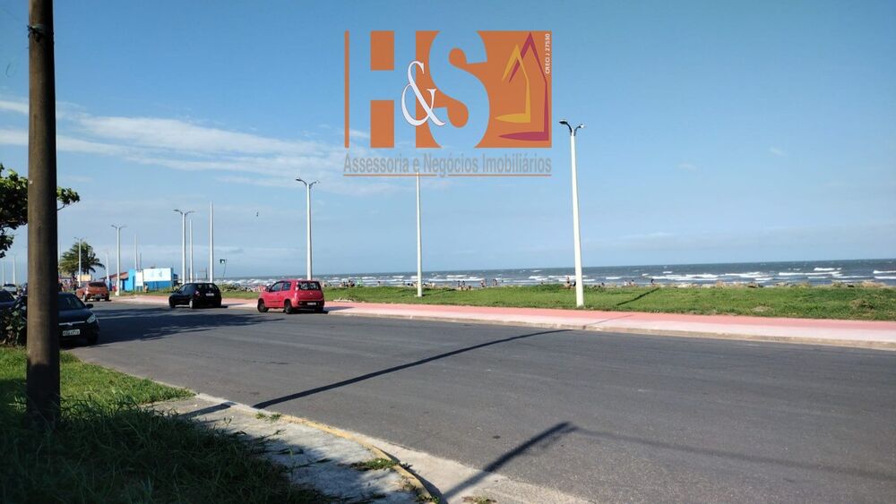 Sobrado à venda com 3 quartos, 260m² - Foto 1