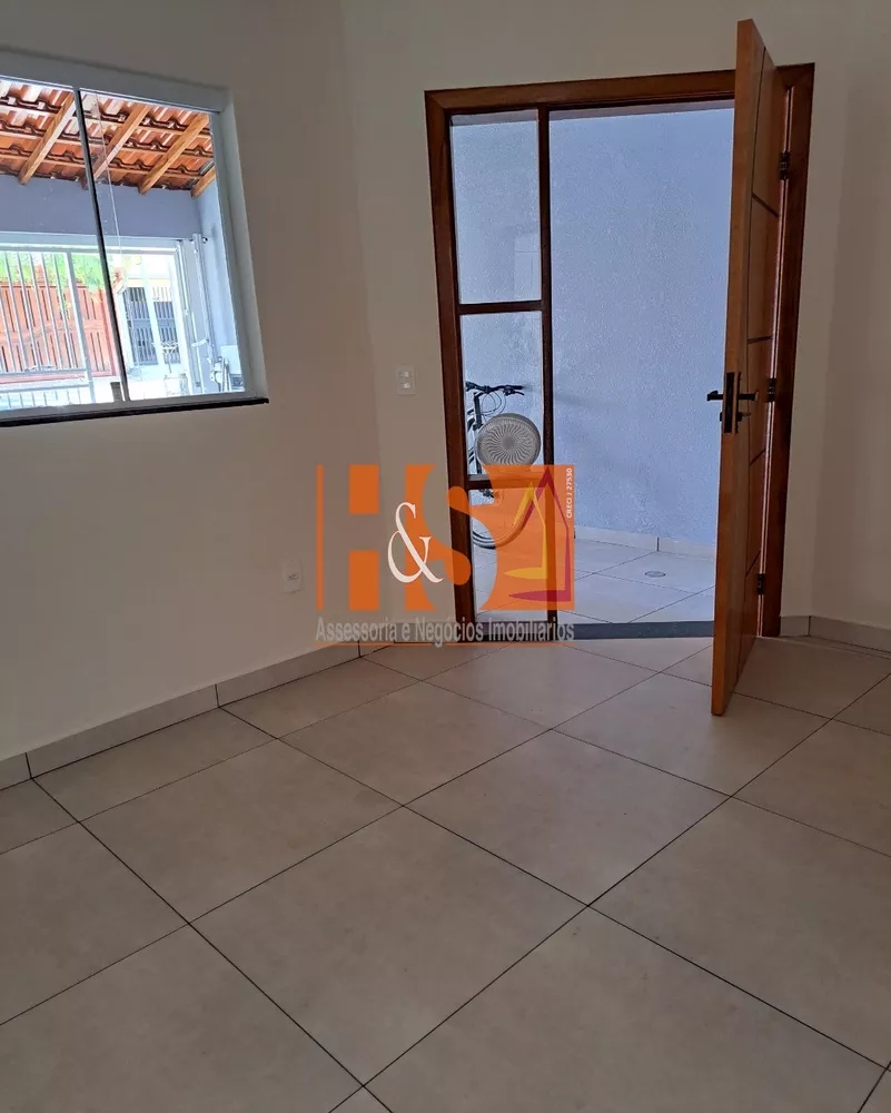 Casa à venda com 3 quartos, 125m² - Foto 3