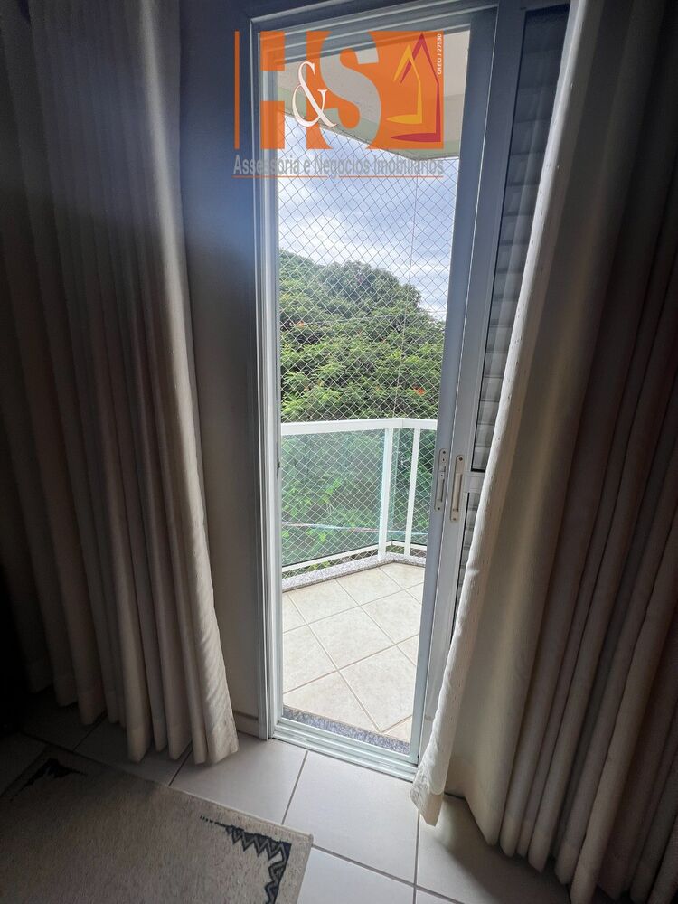 Apartamento à venda com 3 quartos, 122m² - Foto 2