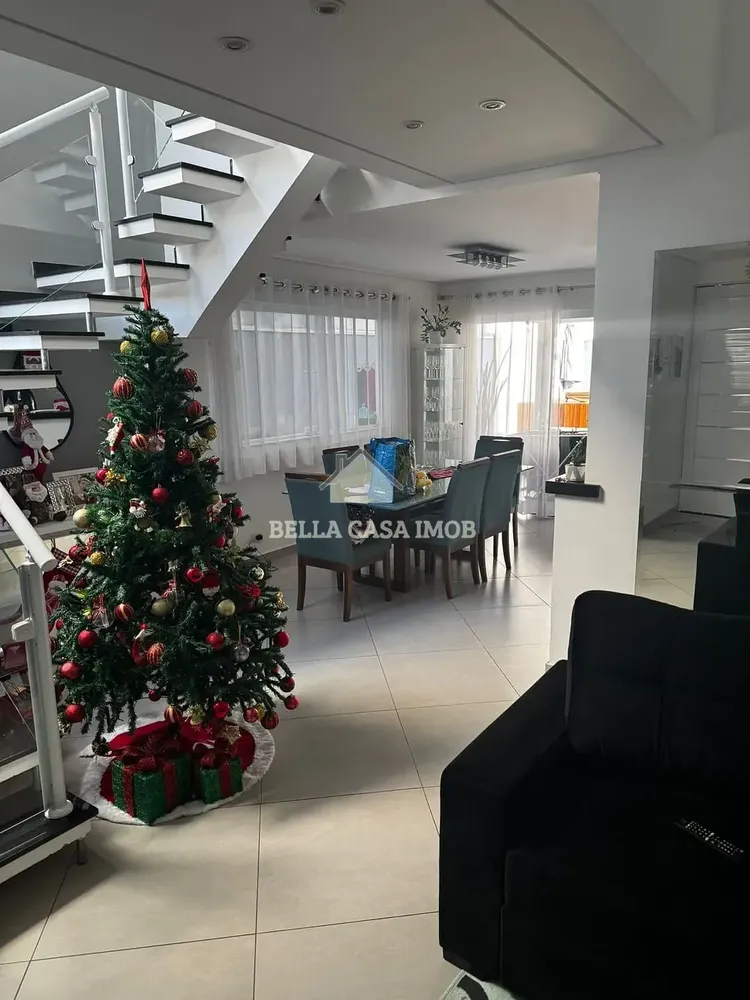 Casa, 3 quartos, 176 m² - Foto 1