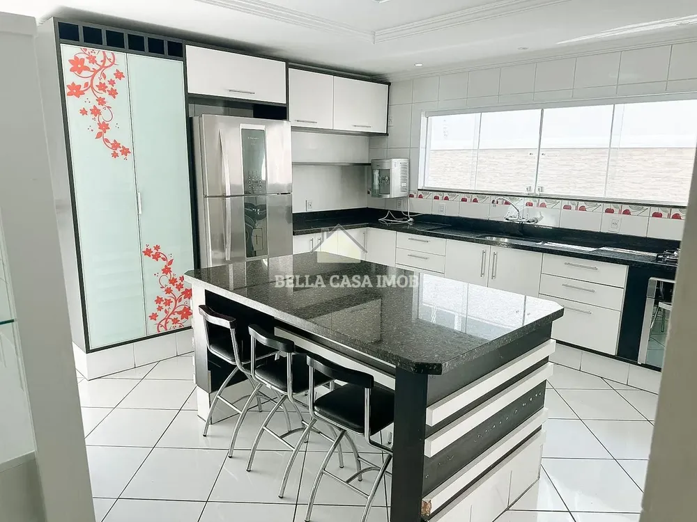 Casa, 3 quartos, 250 m² - Foto 7