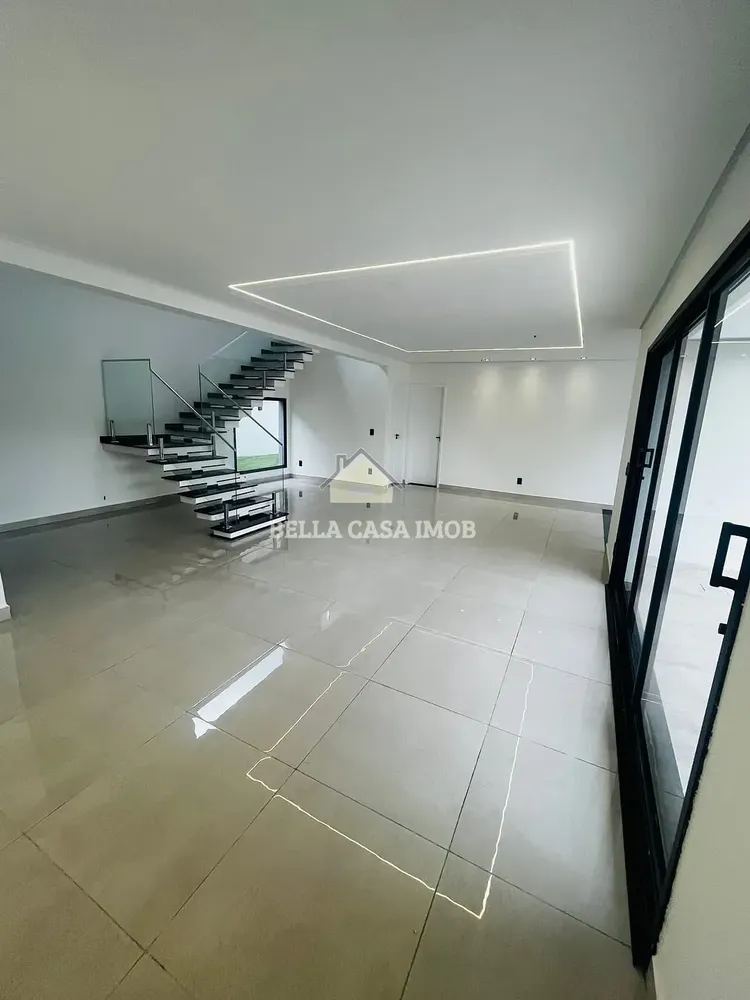 Sobrado, 3 quartos, 280 m² - Foto 1