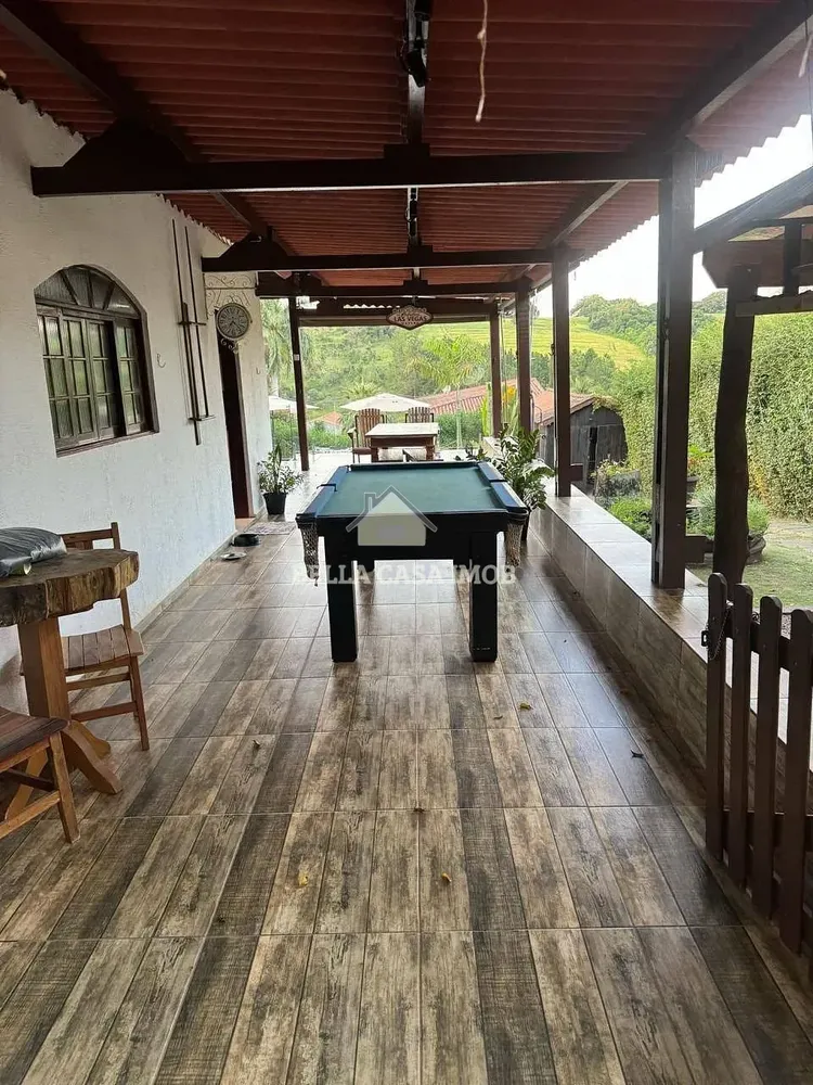 Chácara, 4 quartos, 850 m² - Foto 1
