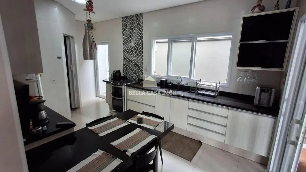 Casa, 3 quartos, 180 m² - Foto 1