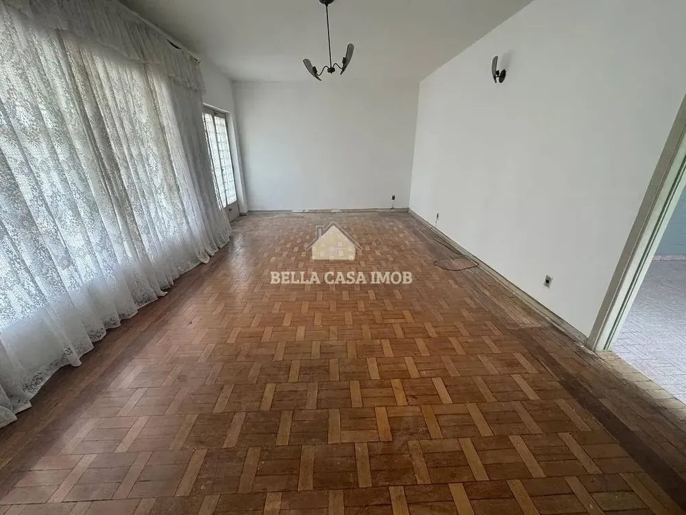 Casa, 3 quartos, 210 m² - Foto 1