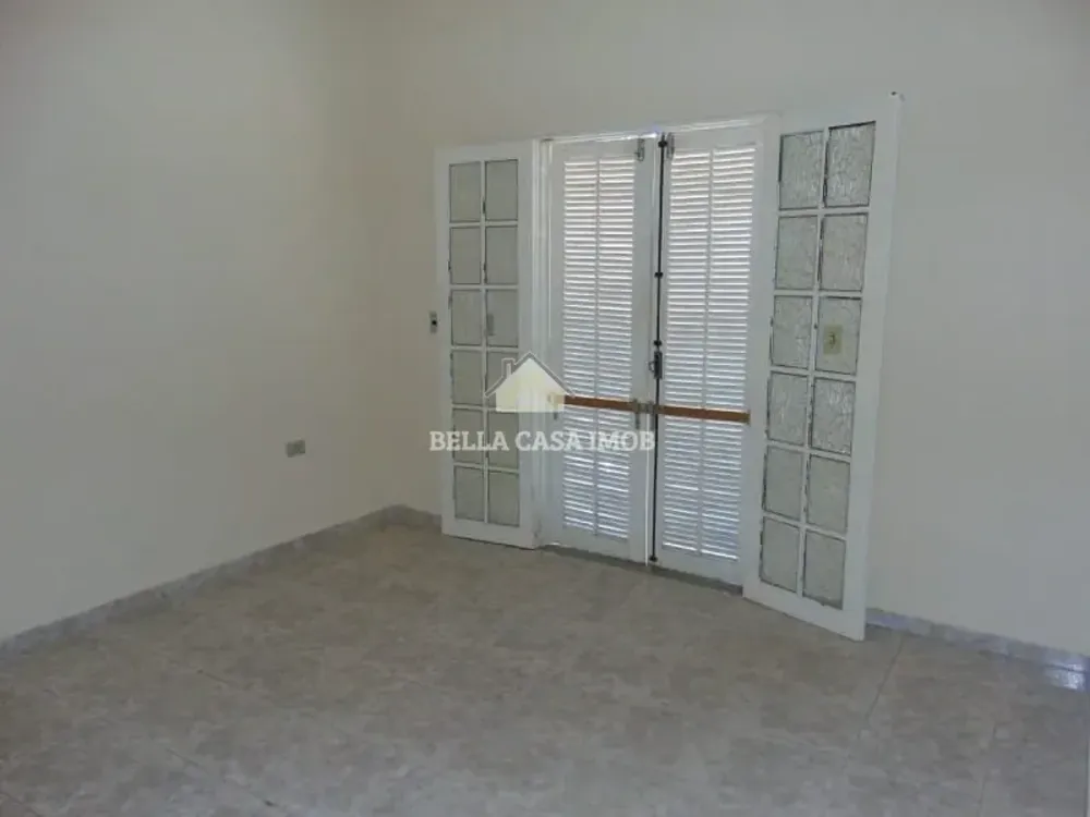 Casa, 3 quartos, 240 m² - Foto 1