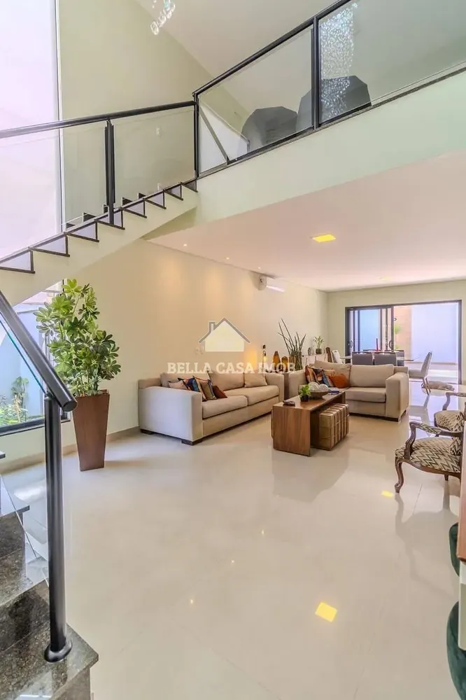 Casa, 3 quartos, 258 m² - Foto 3