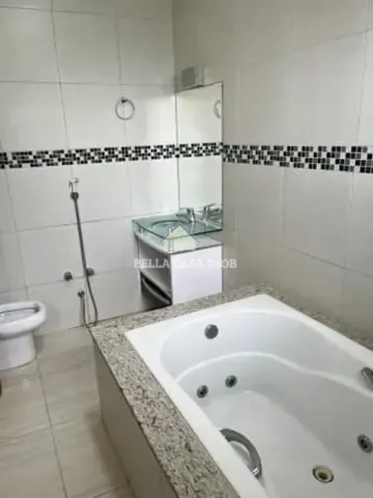 Casa, 3 quartos, 210 m² - Foto 1