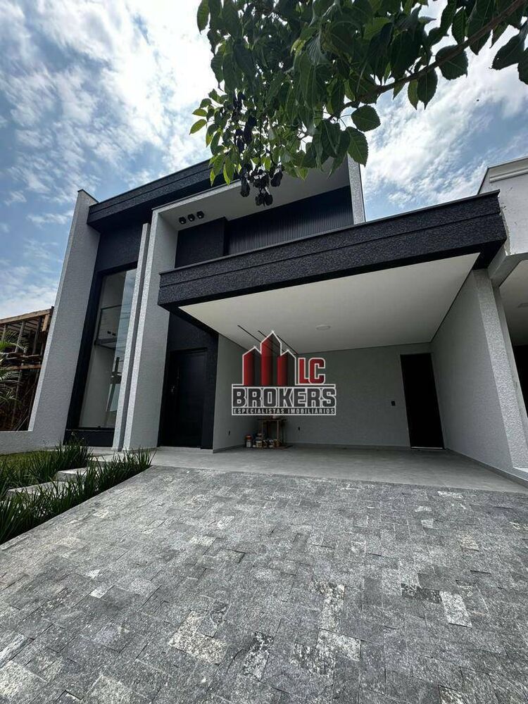 Sobrado à venda com 3 quartos, 200m² - Foto 4