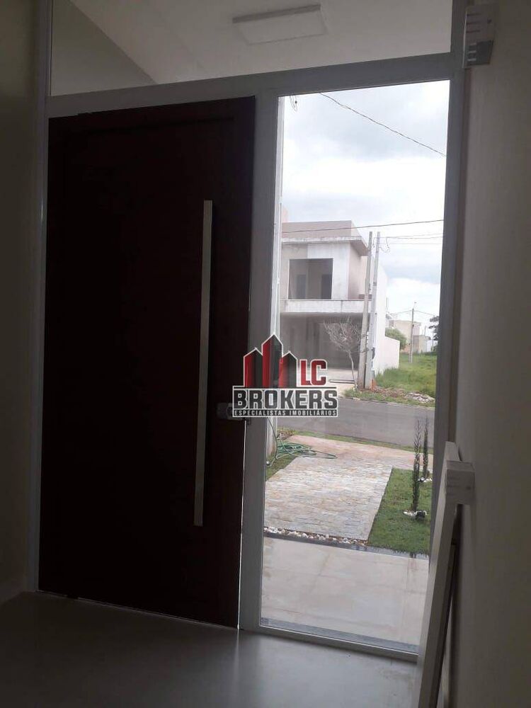Casa de Condomínio à venda com 3 quartos, 144m² - Foto 1