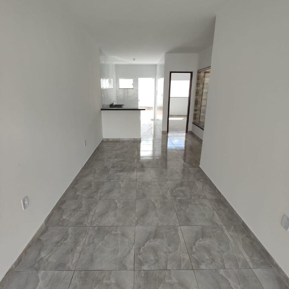 Casa à venda com 2 quartos, 62m² - Foto 3
