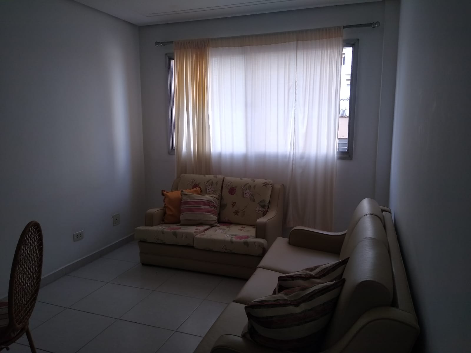 Apartamento para alugar com 2 quartos, 75m² - Foto 1