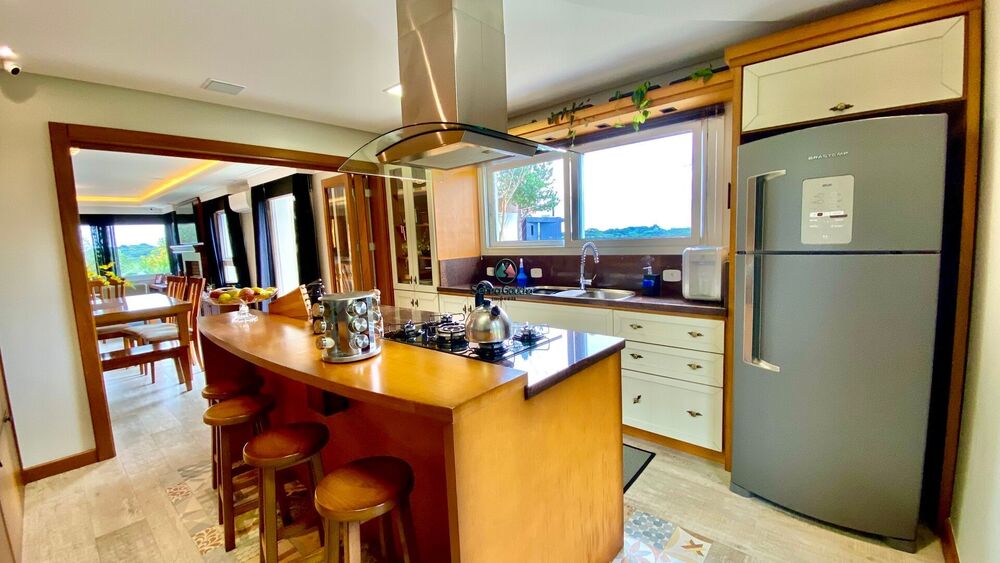 Casa, 3 quartos, 238 m² - Foto 2