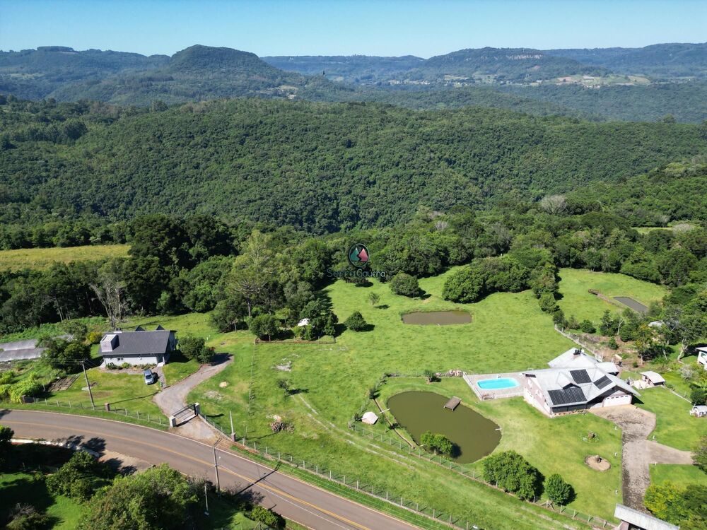 Sítio à venda com 9 quartos, 62325m² - Foto 1