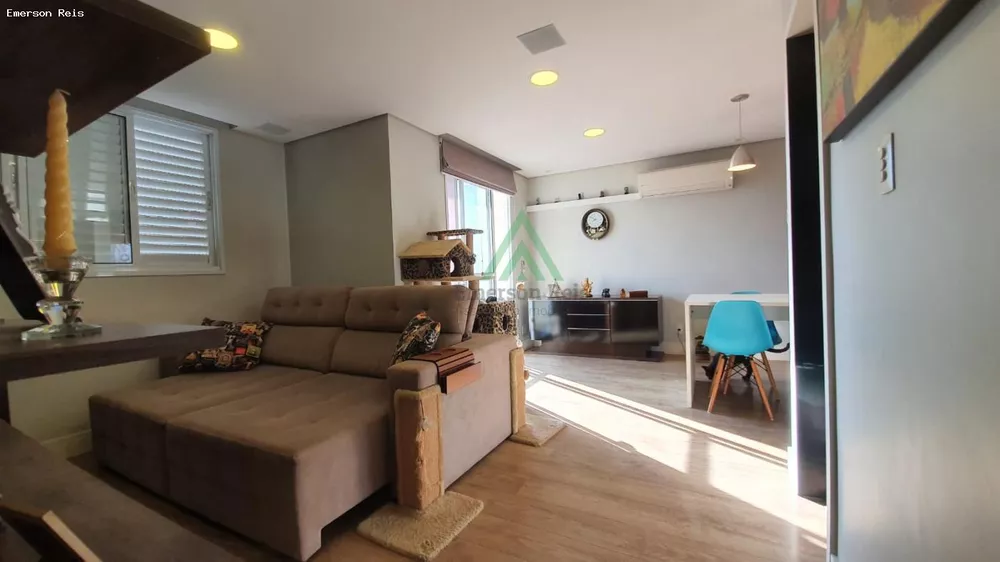 Apartamento à venda com 2 quartos, 67m² - Foto 4