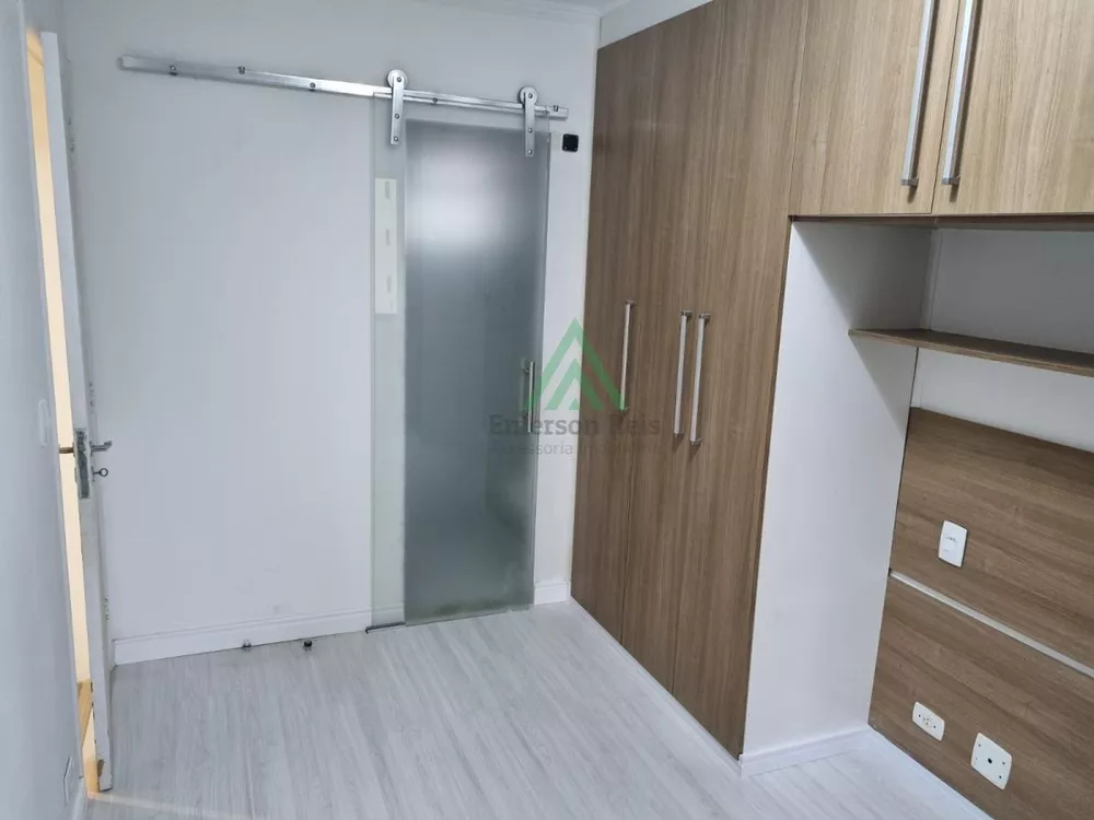 Apartamento à venda com 2 quartos, 65m² - Foto 3