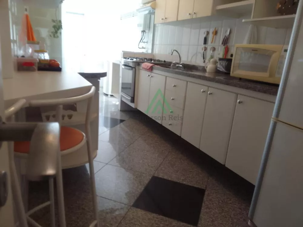 Apartamento à venda com 3 quartos, 105m² - Foto 13