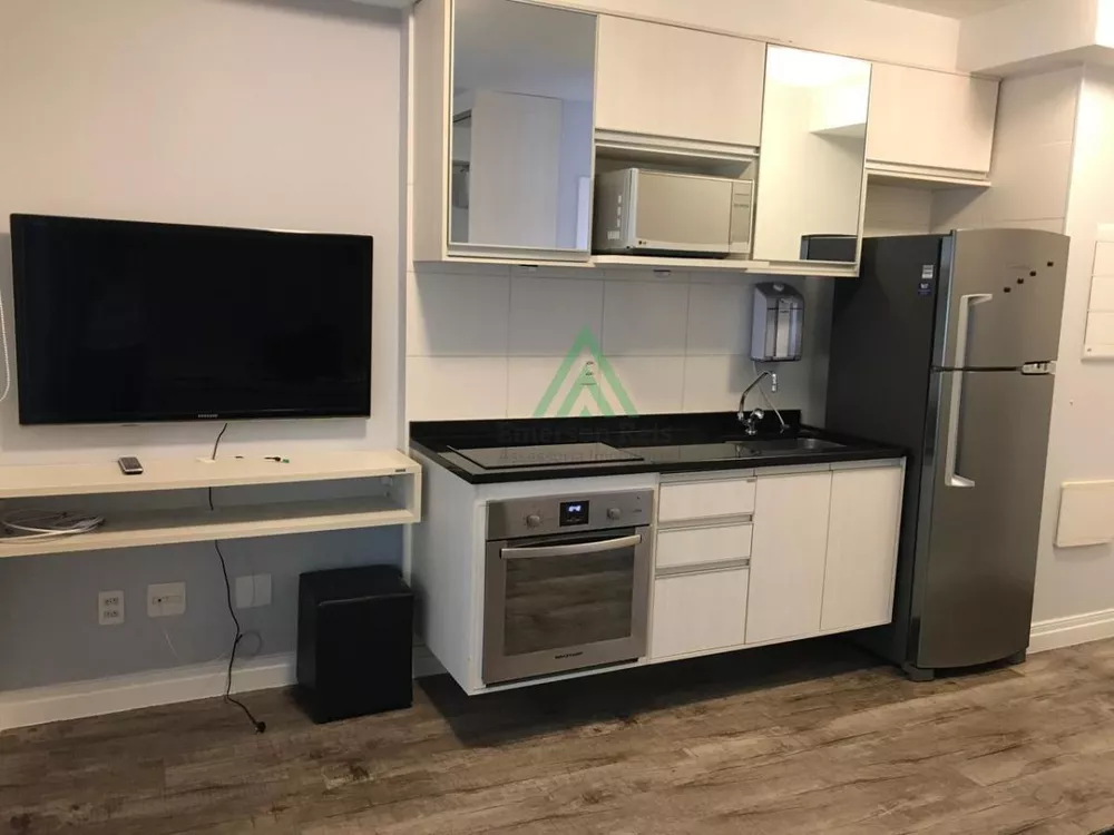 Apartamento à venda com 1 quarto, 33m² - Foto 2