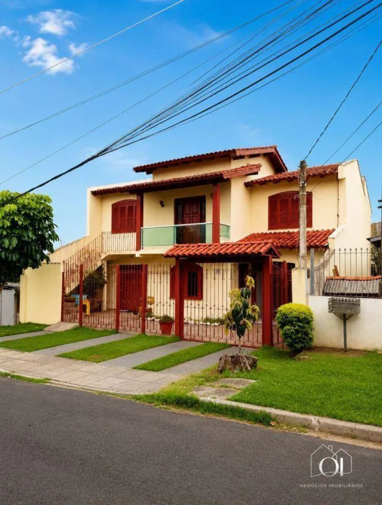Casa, 4 quartos, 230 m² - Foto 1