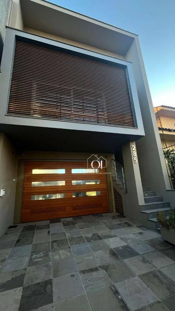 Casa, 3 quartos, 327 m² - Foto 1