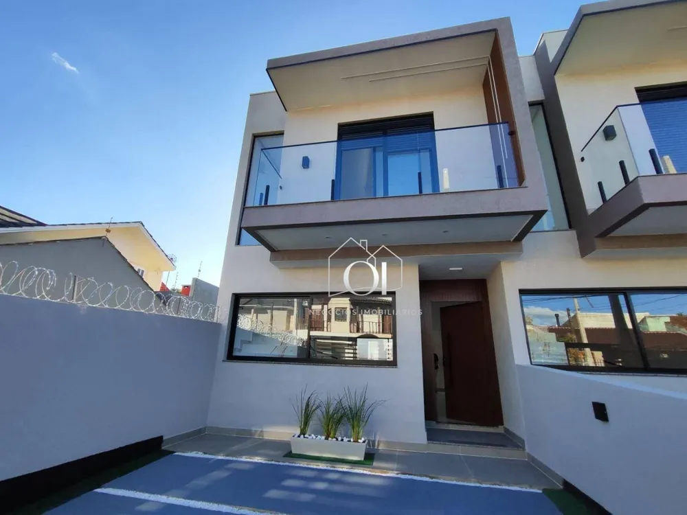 Casa, 3 quartos, 105 m² - Foto 1