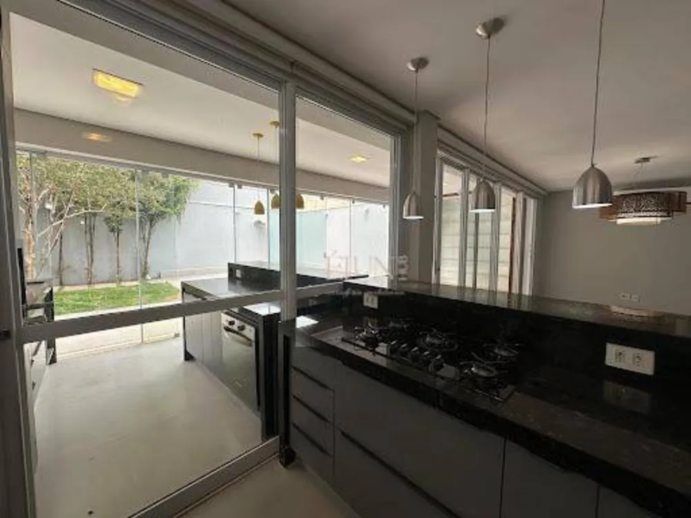 Casa, 3 quartos, 250 m² - Foto 2
