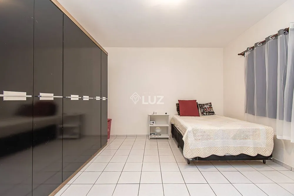 Casa, 5 quartos, 284 m² - Foto 10
