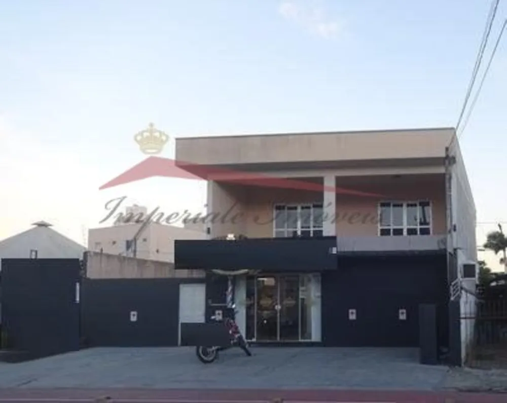Casa, 5 quartos, 265 m² - Foto 1