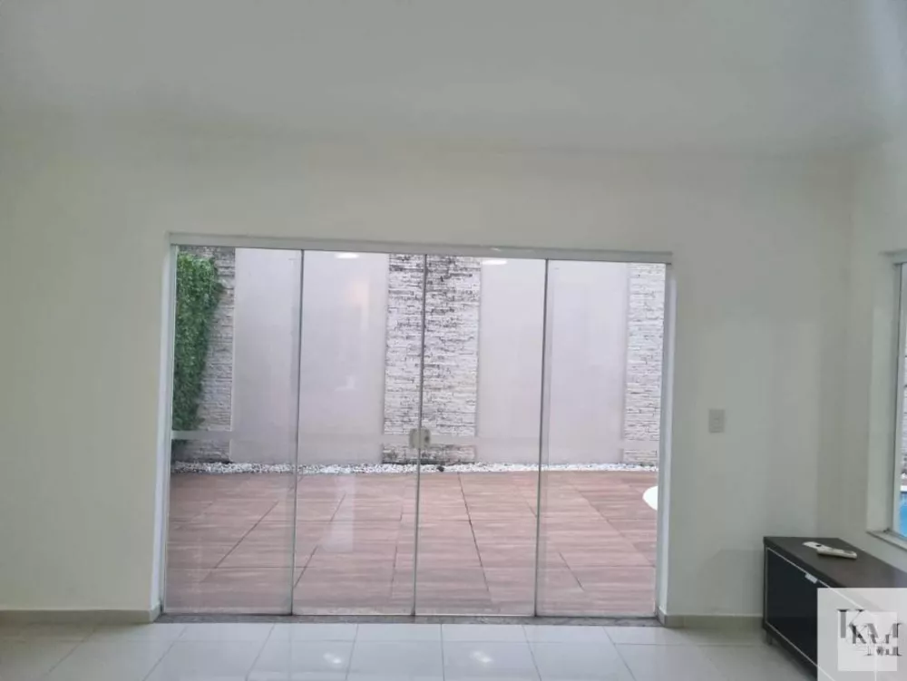 Apartamento à venda com 4 quartos, 220m² - Foto 2