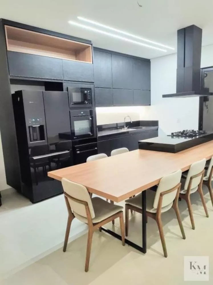 Apartamento à venda com 4 quartos, 220m² - Foto 3