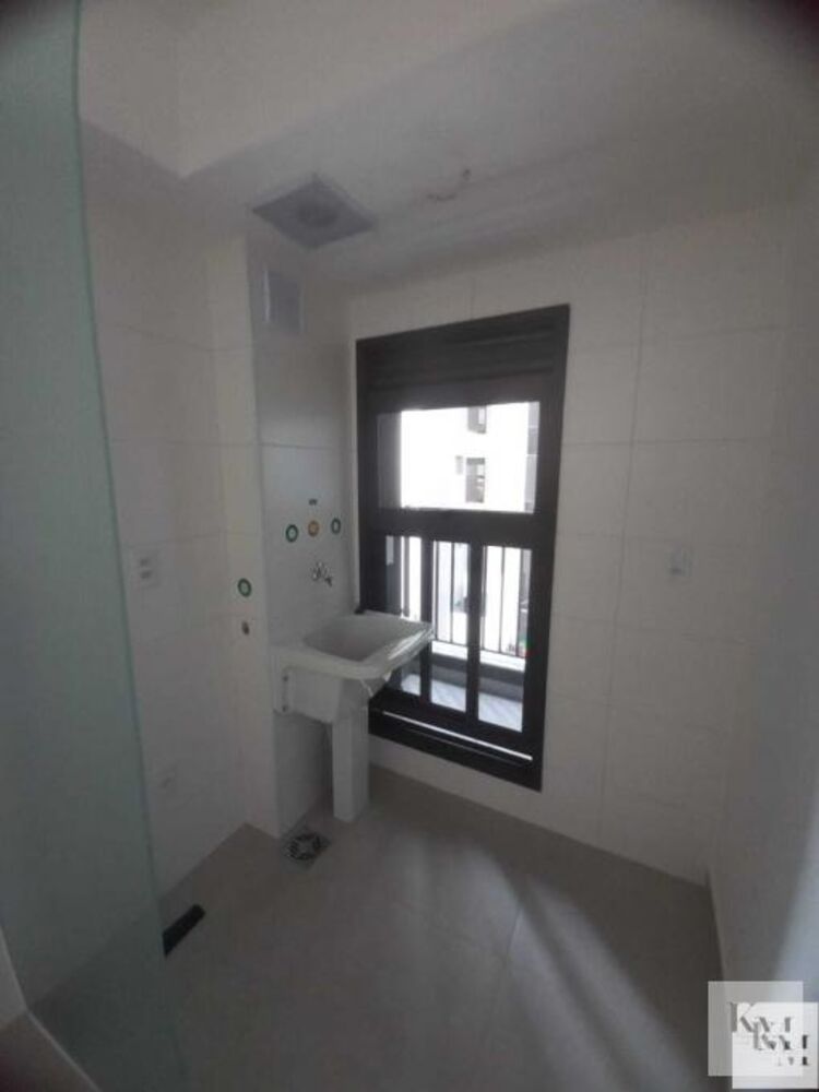Apartamento à venda com 2 quartos, 67m² - Foto 4