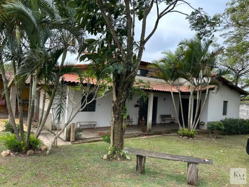 Fazenda à venda com 2 quartos, 1054m² - Foto 1