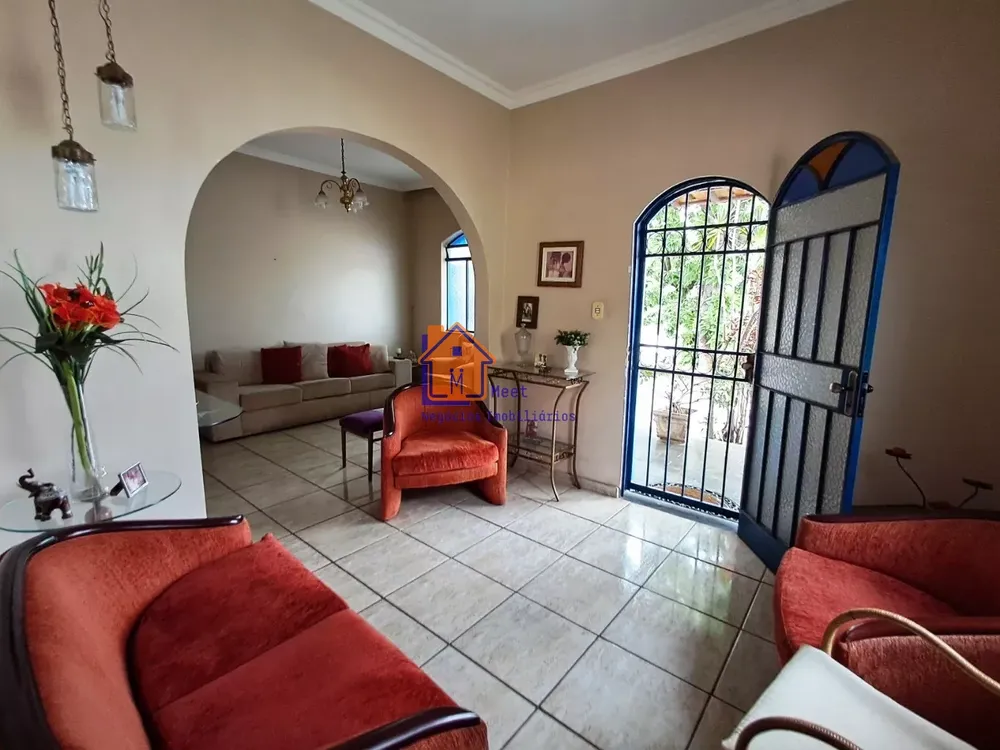 Casa, 3 quartos, 200 m² - Foto 2