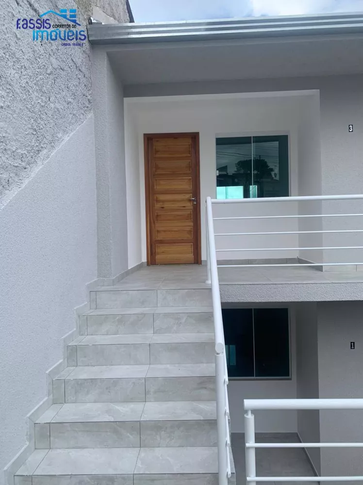 Casa à venda com 3 quartos, 62m² - Foto 3