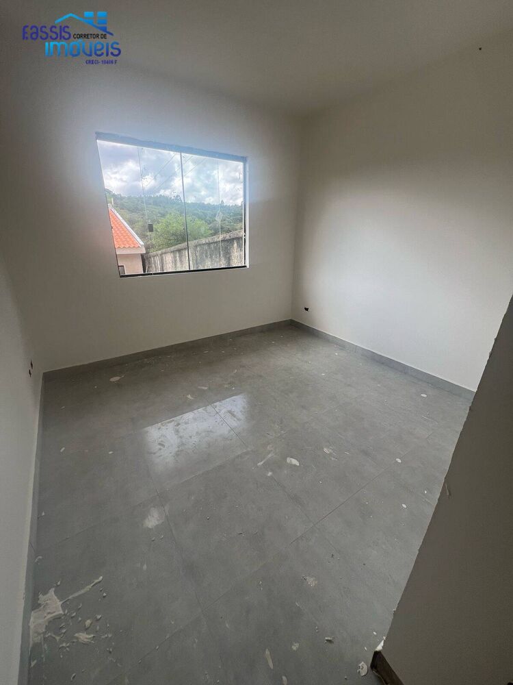Casa à venda com 3 quartos, 60m² - Foto 7