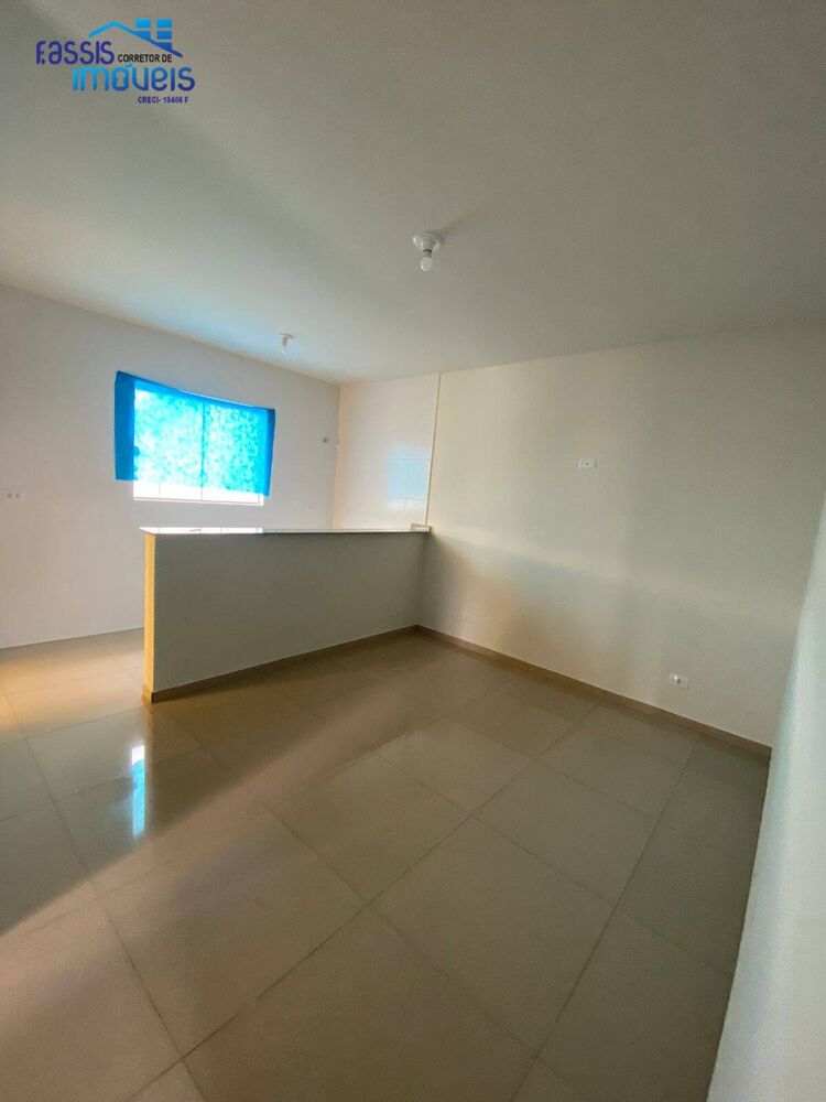 Casa à venda com 2 quartos, 78m² - Foto 3
