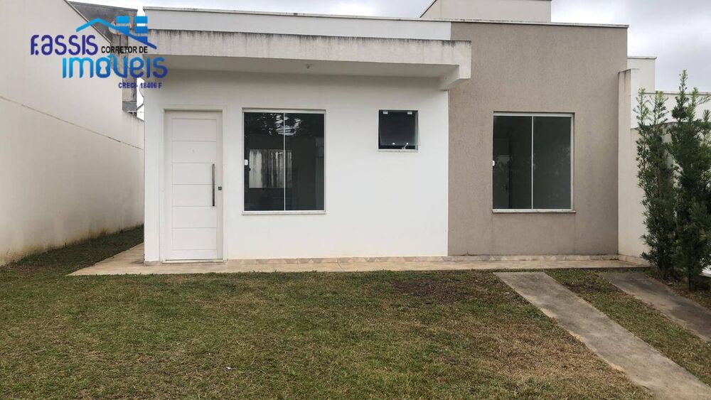Casa à venda com 3 quartos, 56m² - Foto 1