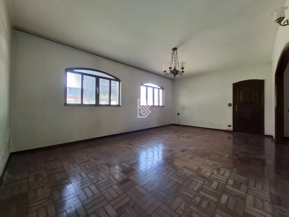 Casa, 3 quartos, 212 m² - Foto 2