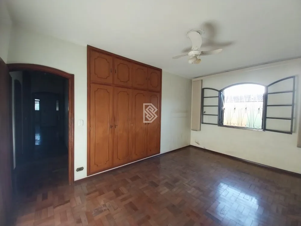 Casa, 3 quartos, 212 m² - Foto 9