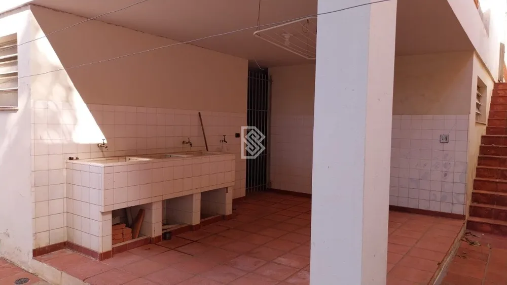 Casa, 6 quartos, 307 m² - Foto 3
