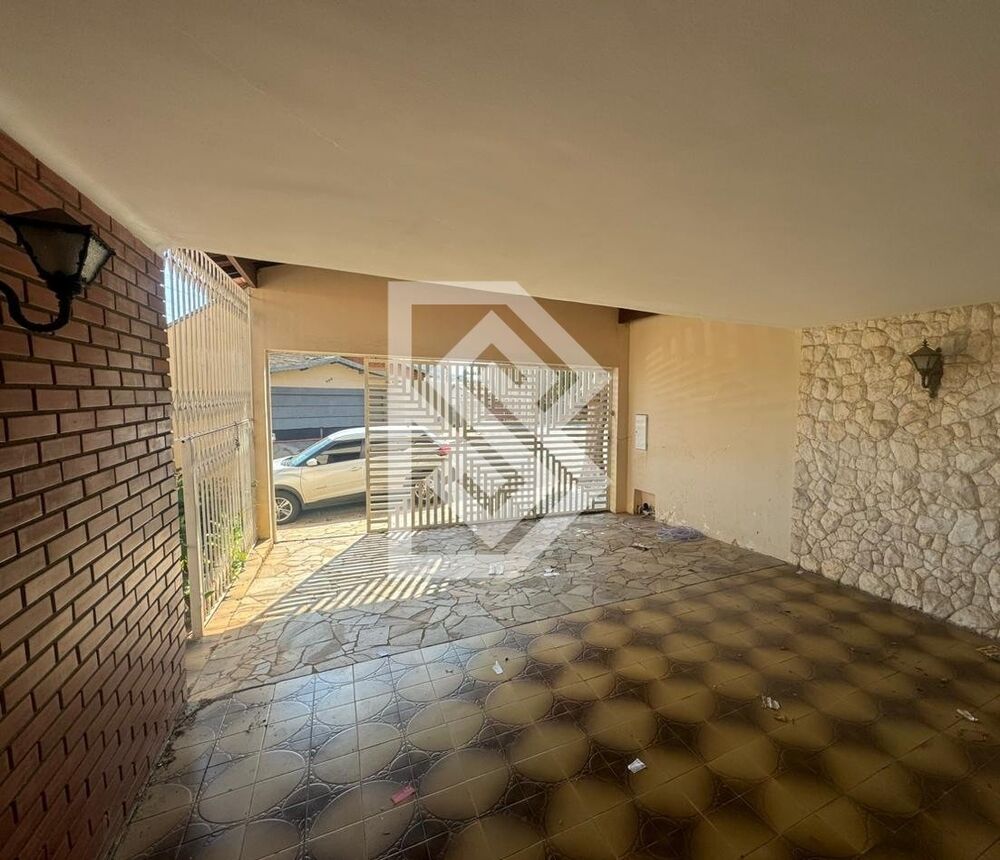 Casa à venda com 3 quartos, 166m² - Foto 3