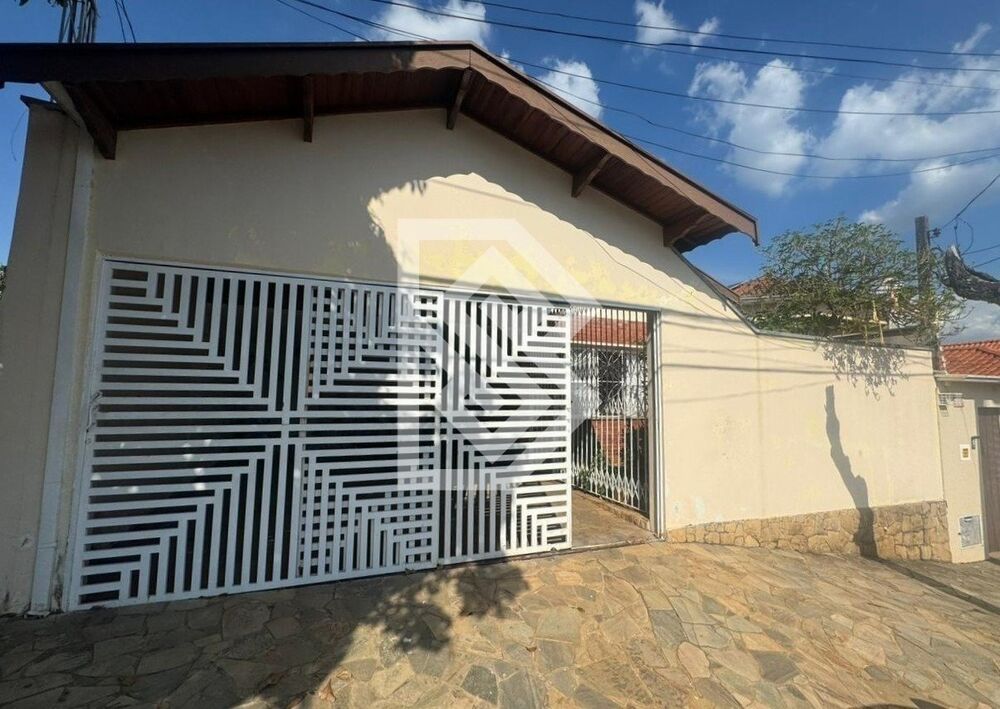 Casa à venda com 3 quartos, 166m² - Foto 1