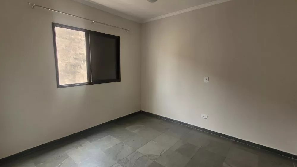 Apartamento à venda com 2 quartos, 62m² - Foto 2