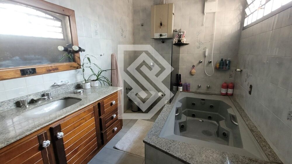 Casa à venda com 3 quartos, 336m² - Foto 9